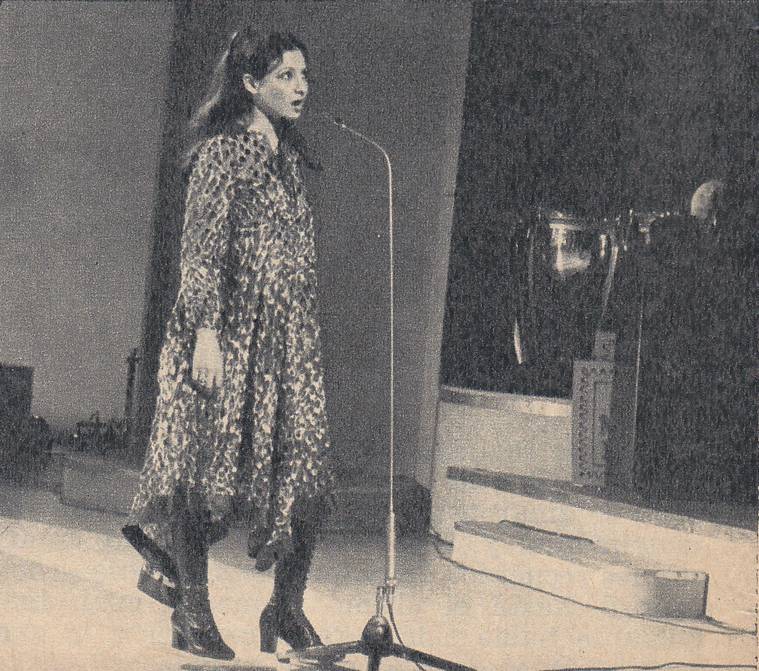 Esther Ofarim on the "It's Lulu" show