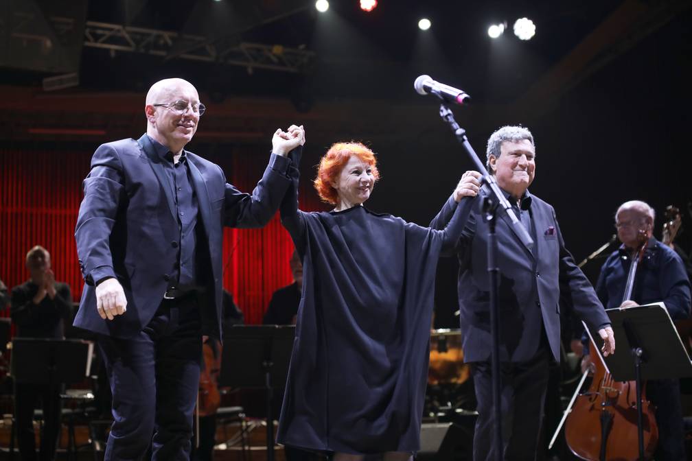 Esther Ofarim, Yehoram Gaon and Dubi Zeba - live in Tel Aviv, 2023 - foto (c) Nahoum Hay